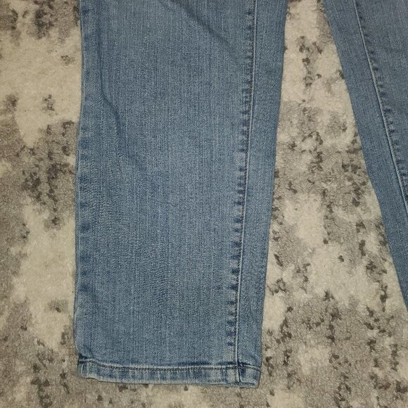 Loft Over the Belly Jeans || sz 8 || EUC - Picture 6 of 9